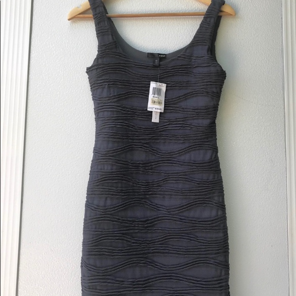 Dress - Picture 5 of 8